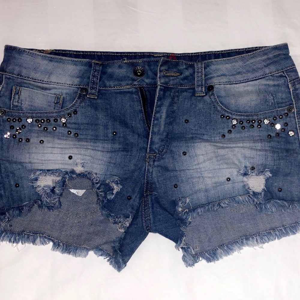 Distressed Jean shorts with rhinestones